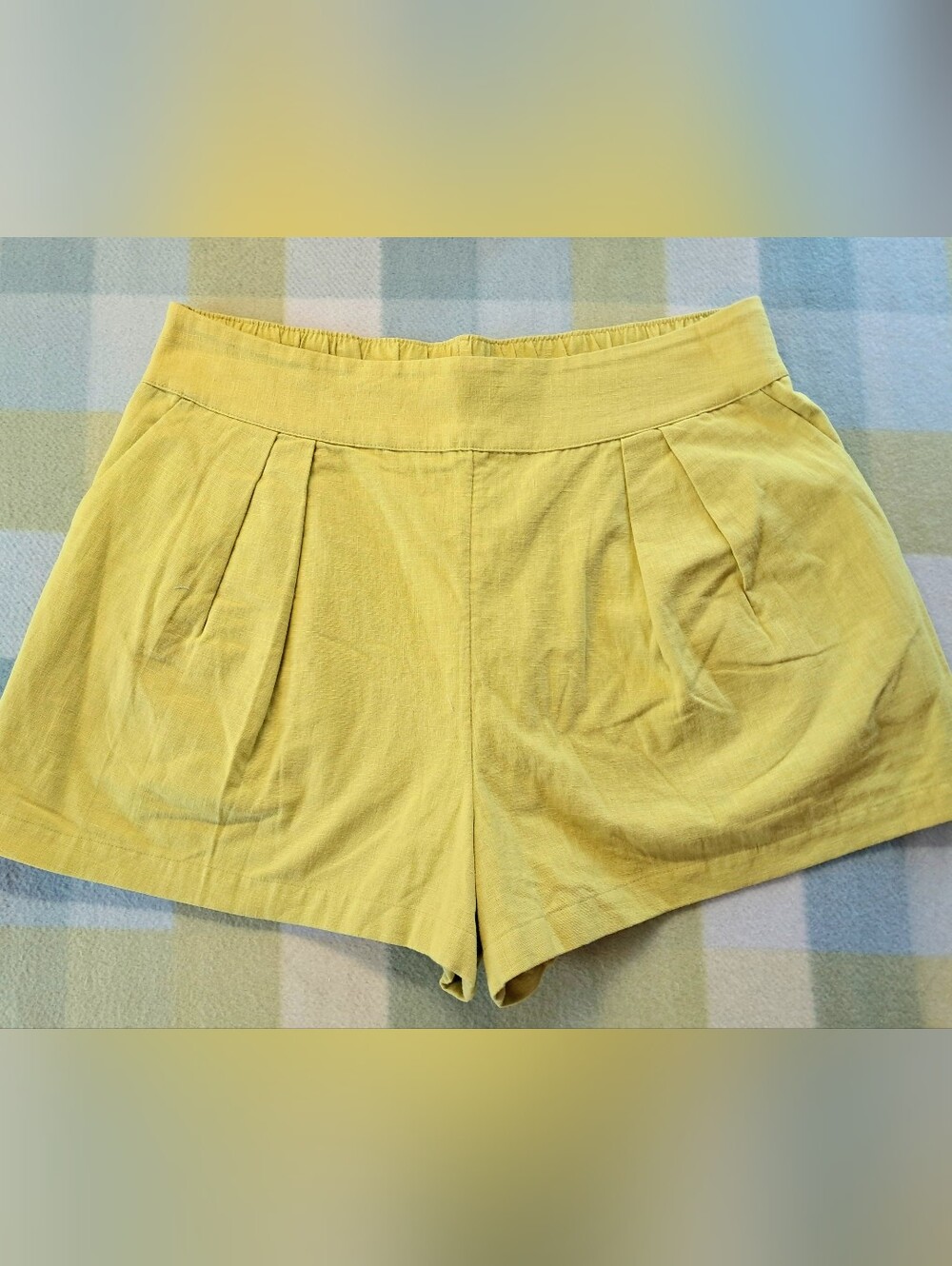 Abercrombie & Fitch High- Waisted Lime Green Linen Shorts